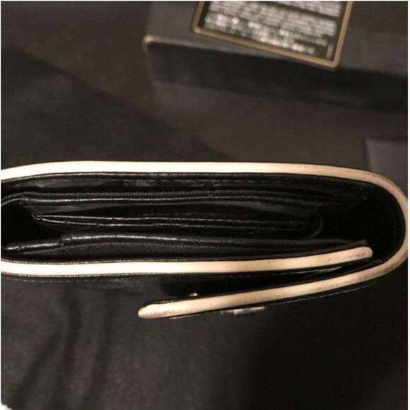 Chanel Timeless Mademoiselle Lock Wallet EUC Authentication certificate - Picture 12 of 12